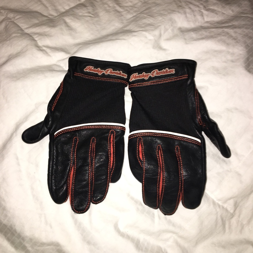 Women’s riding gloves